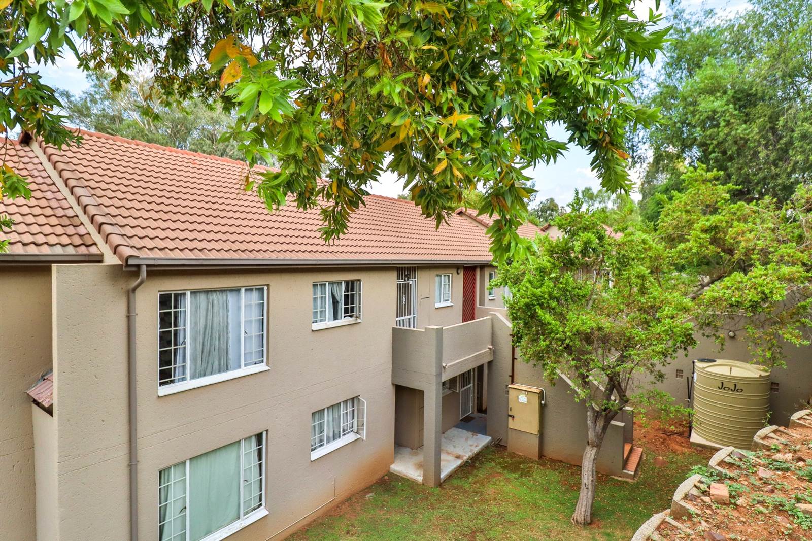 3 Bed Townhouse in Newlands photo number 4