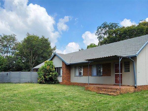 3 Bedroom House 3 Bedroom House