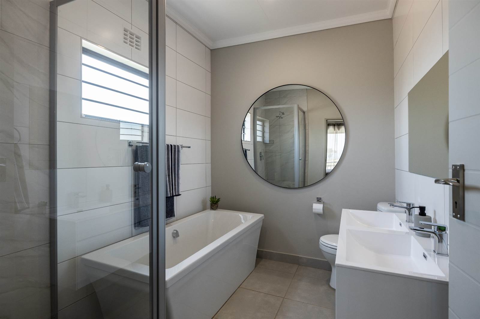 3 Bed House in Centurion CBD photo number 10