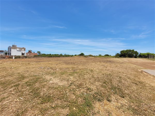 816 m² Land