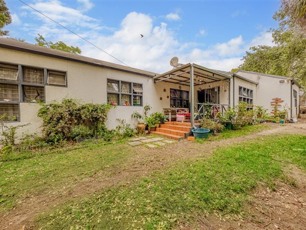 3 Bedroom House 3 Bedroom House