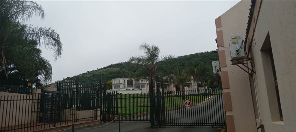 850 m² Land available in Hartbeespoort Dam photo number 7