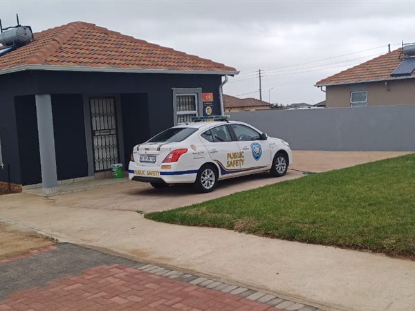 2 Bed House in Azaadville