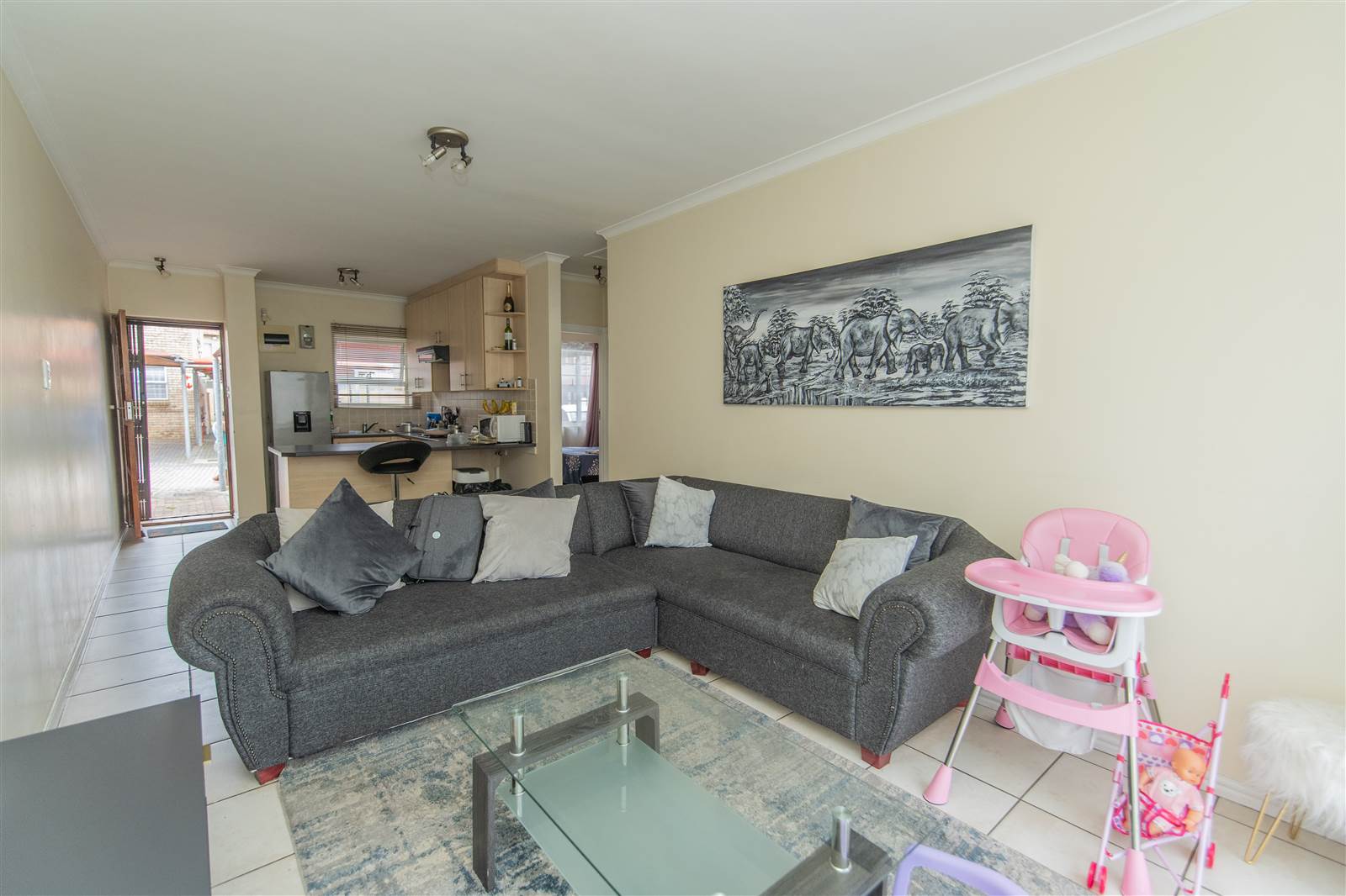 2 Bed Townhouse in Walmer Heights photo number 11