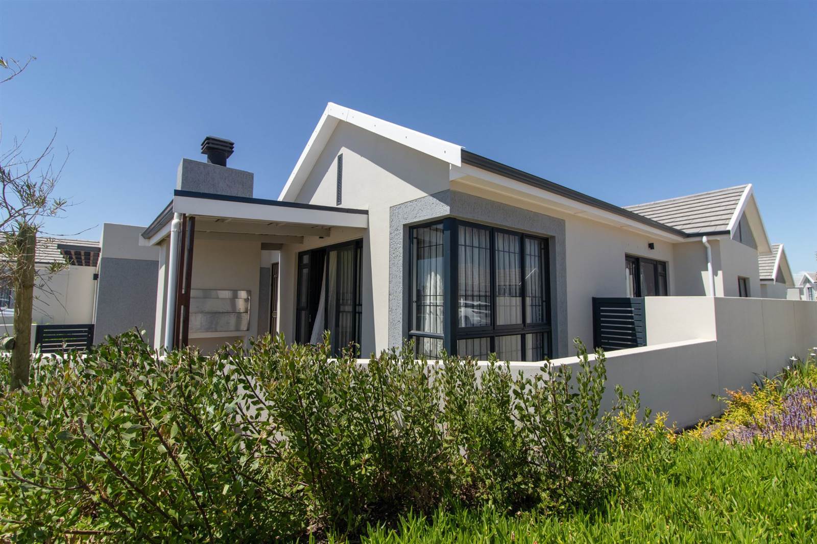 3 Bed House in Durbanville photo number 1