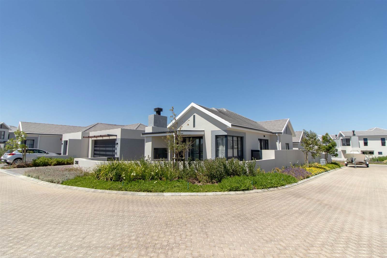 3 Bed House in Durbanville photo number 16