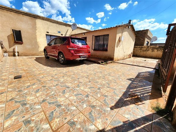 2 Bedroom House 2 Bedroom House