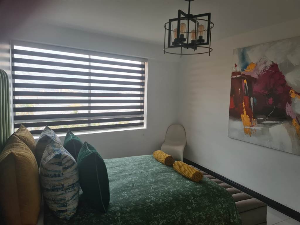 2 Bed Apartment in Durban CBD photo number 17