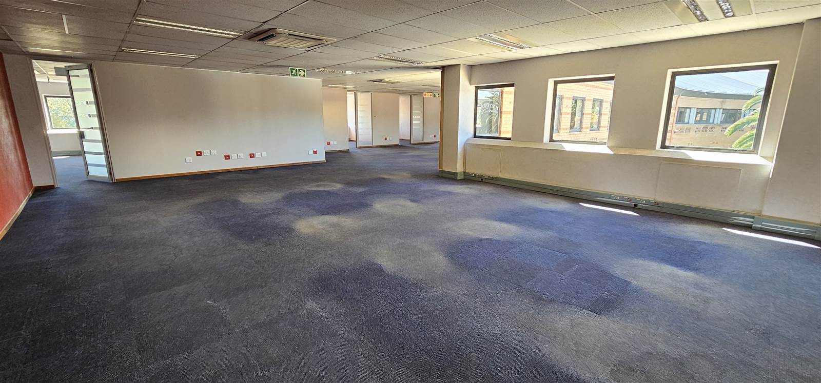469  m² Commercial space in Bedfordview photo number 3