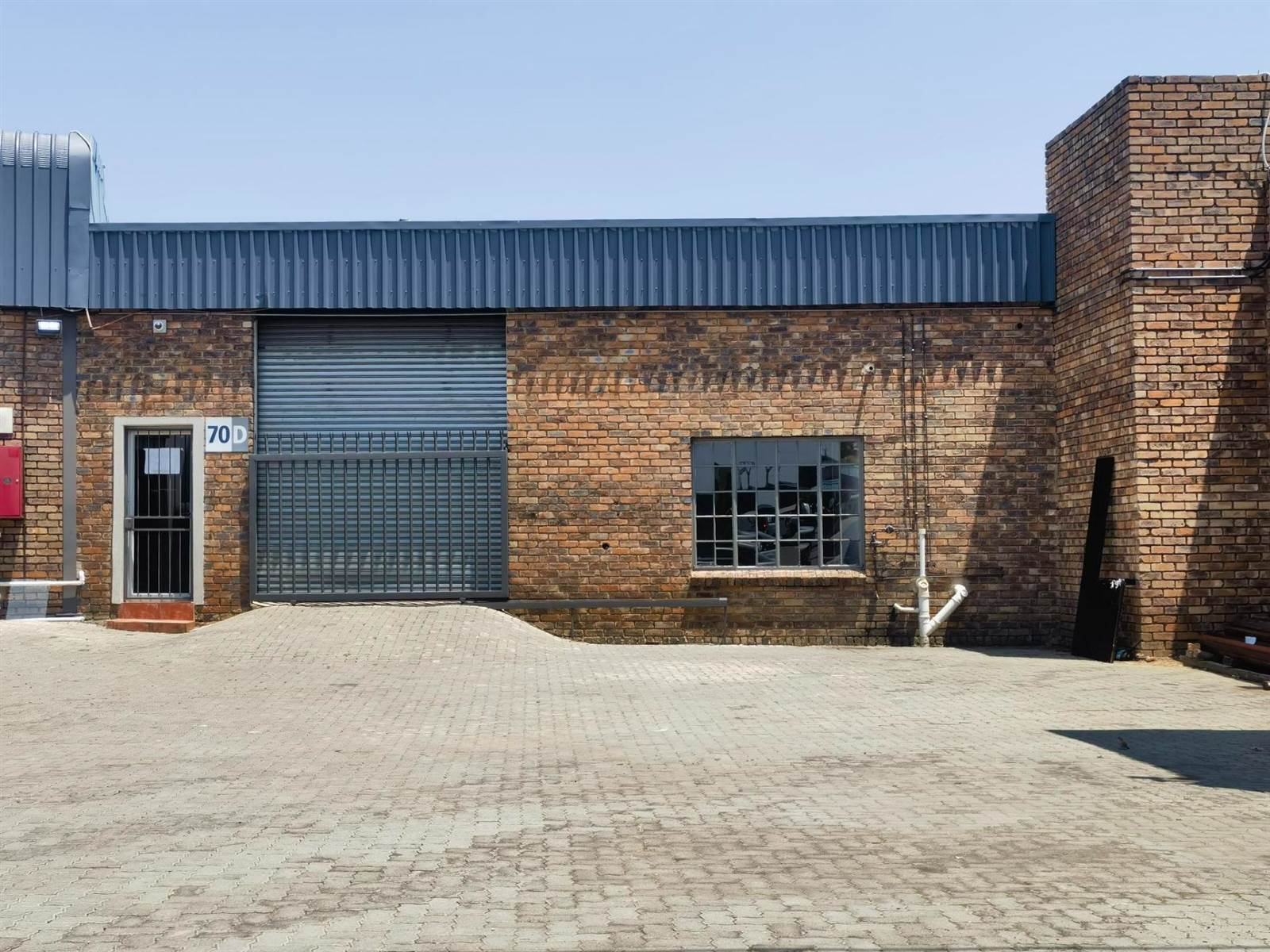219  m² Industrial space in Silverton photo number 2