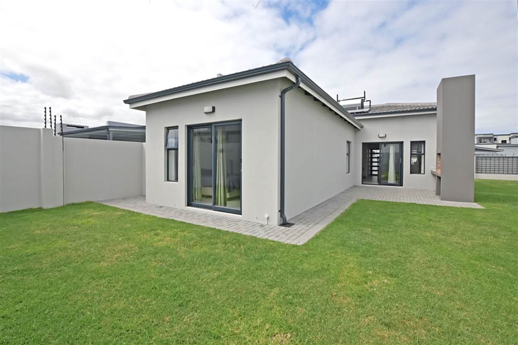 3 Bedroom House 3 Bedroom House