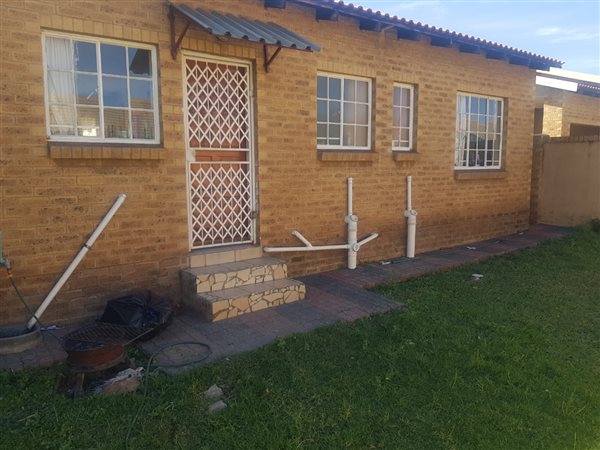 3 Bedroom House 3 Bedroom House