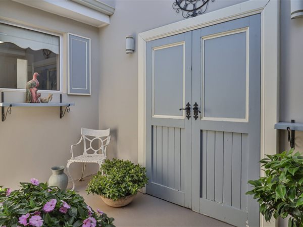 2 Bedroom House 2 Bedroom House