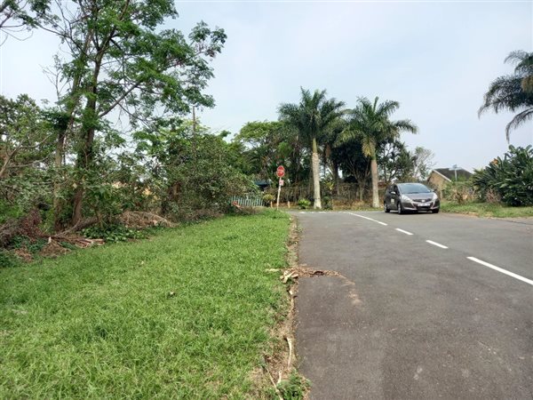 1157 m² Land available in Doon Heights