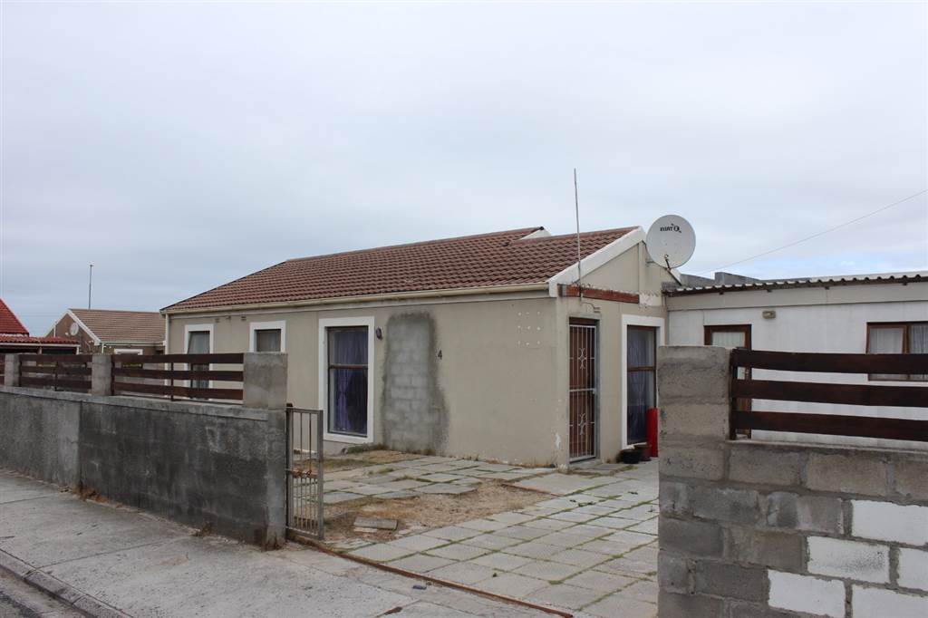 4 Bed House for sale in San Remo T4571161 Private Property