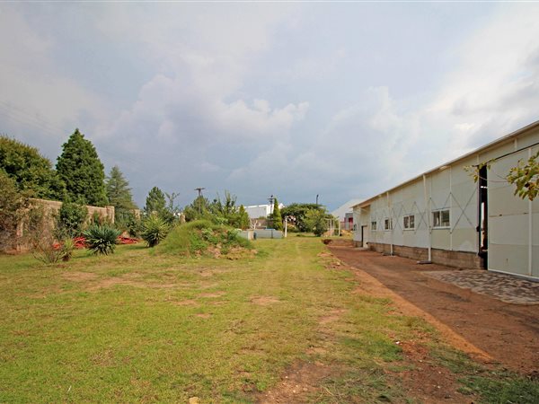 2.2 ha Smallholding