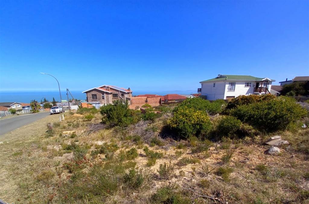 982 m² Land available in Dana Bay photo number 7