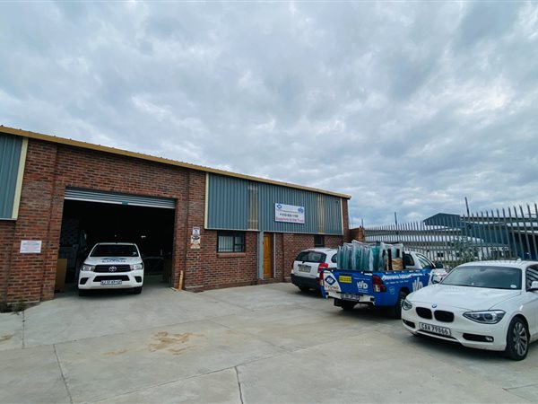 240  m² Industrial space