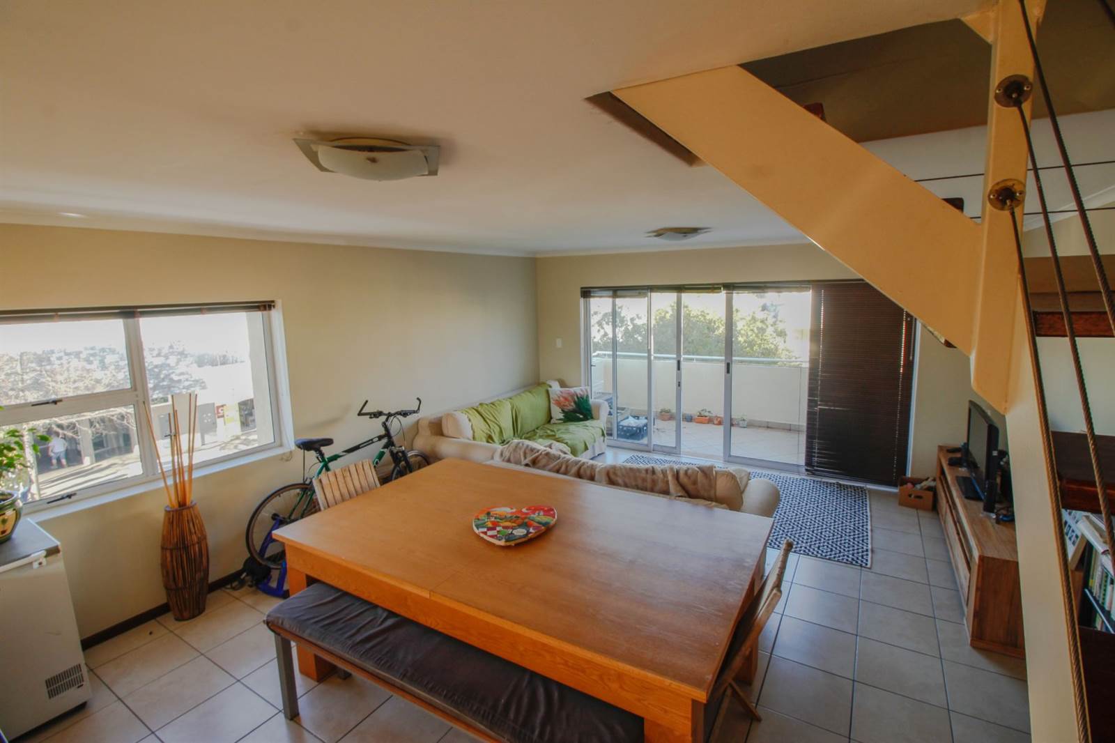 2 Bed Apartment in Somerset West Central photo number 6
