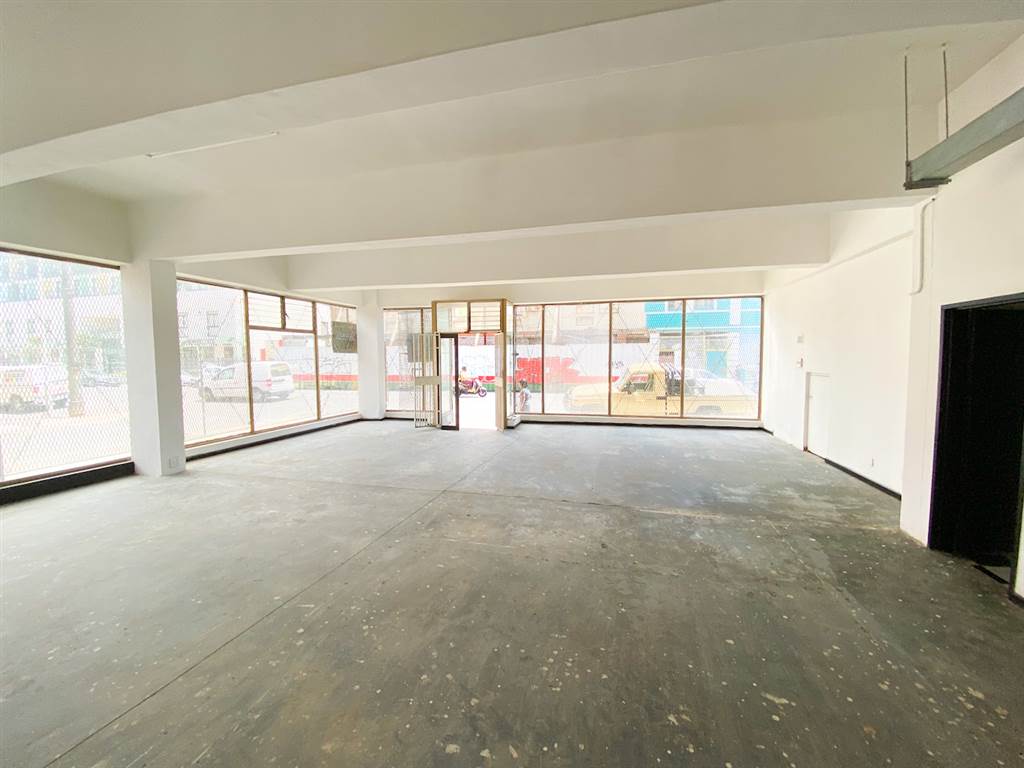 636  m² Commercial space in Woodstock photo number 2