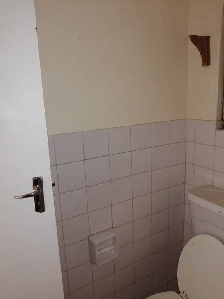 1 Bed Apartment in Hatfield photo number 22