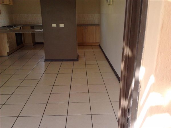 2 Bed Duplex in Waterval East