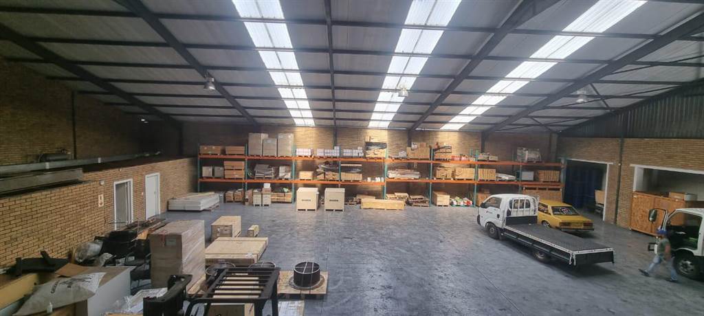 845  m² Industrial space in Airport Industria photo number 8