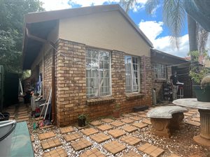 2 Bed Townhouse in Montana Park