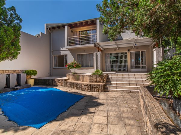 3 Bedroom Townhouse 3 Bedroom Townhouse