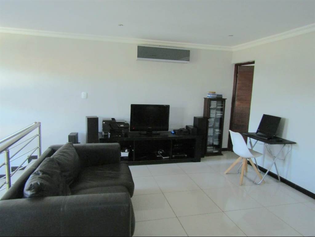 4 Bed House in Polokwane Central photo number 15