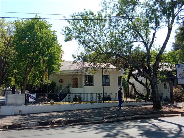 250  m² Commercial space in Parkhurst