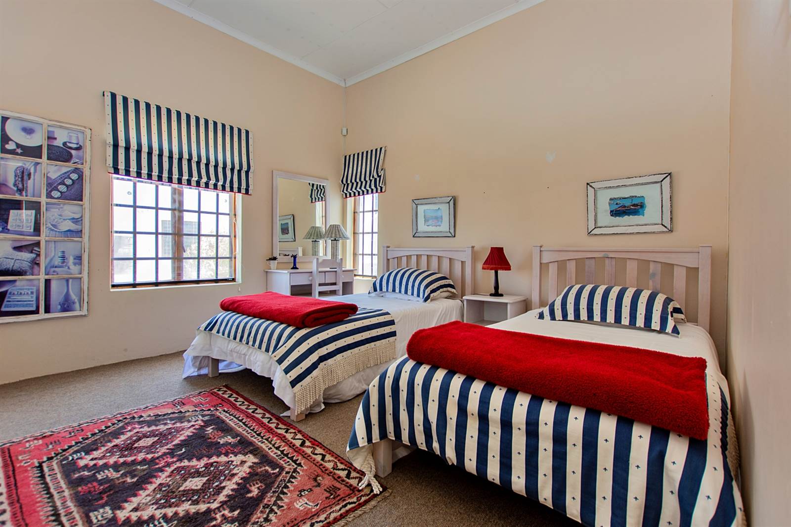 4 Bed House in Jacobsbaai photo number 11