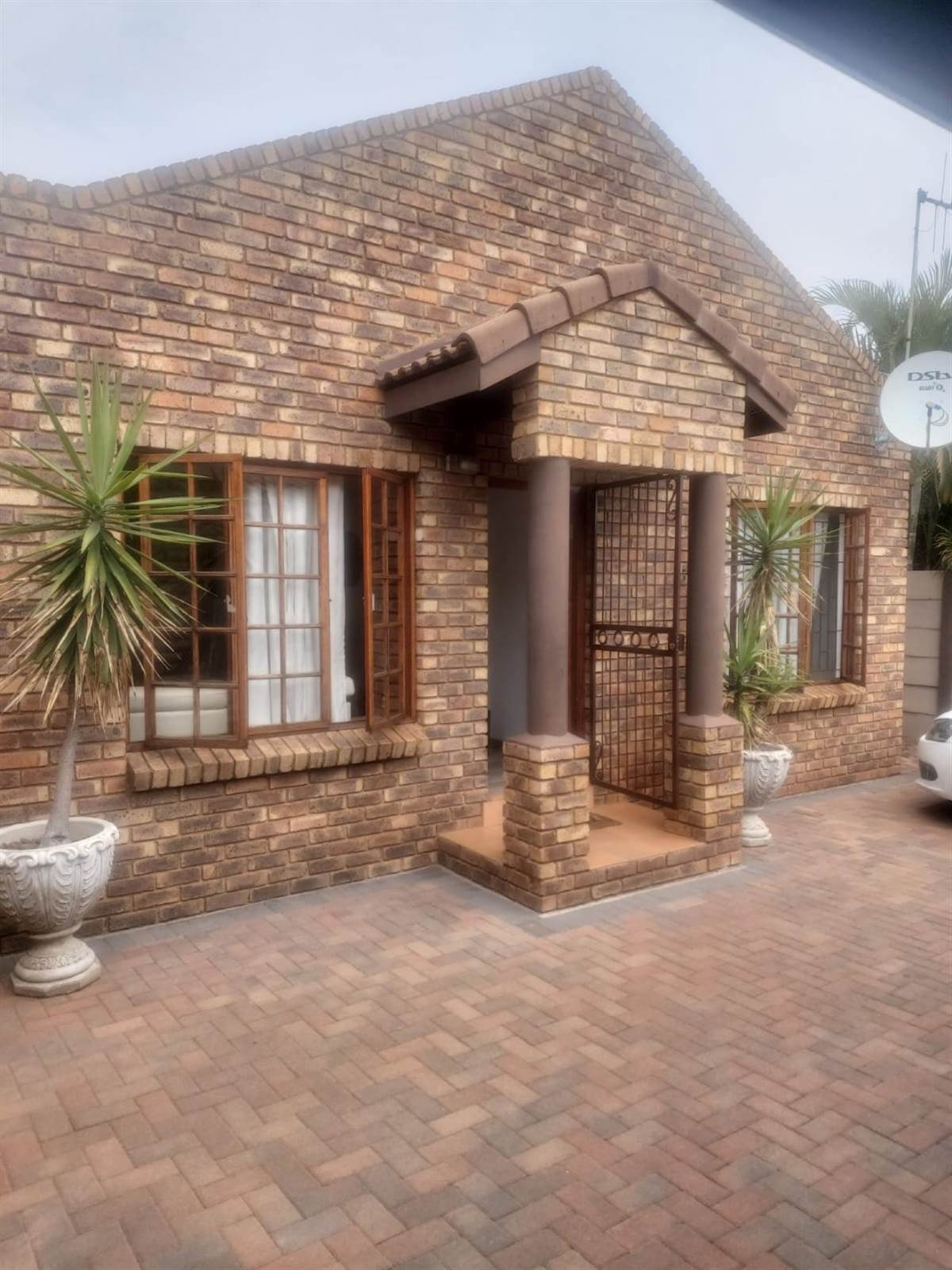 2 Bed House for sale in Theresa Park T4688466 Private Property