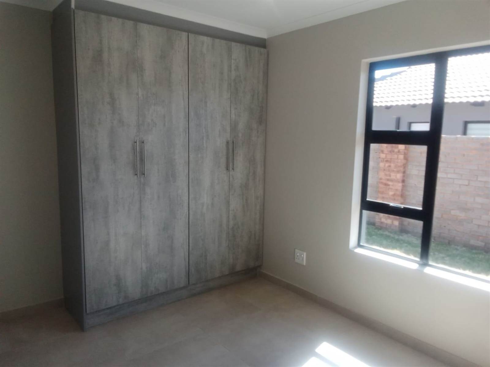 2 Bed House in Secunda photo number 13