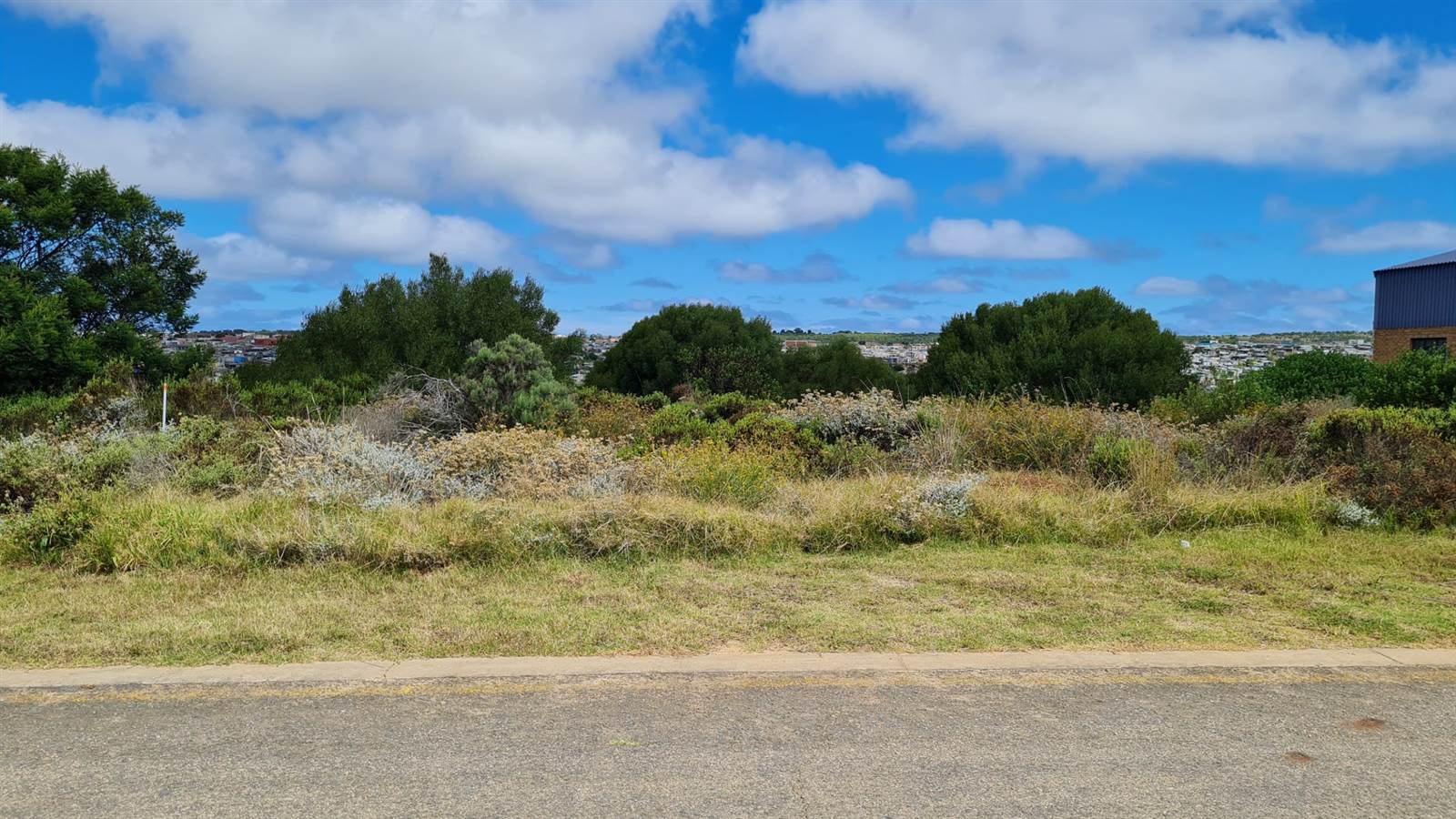 1335 m² Land available in Mossel Bay Central photo number 10