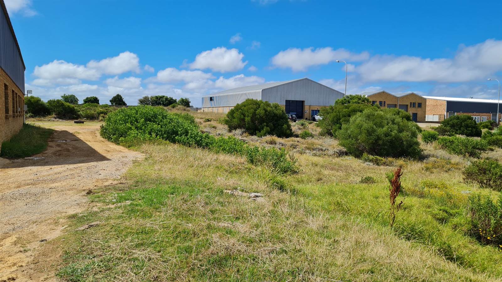 1335 m² Land available in Mossel Bay Central photo number 5
