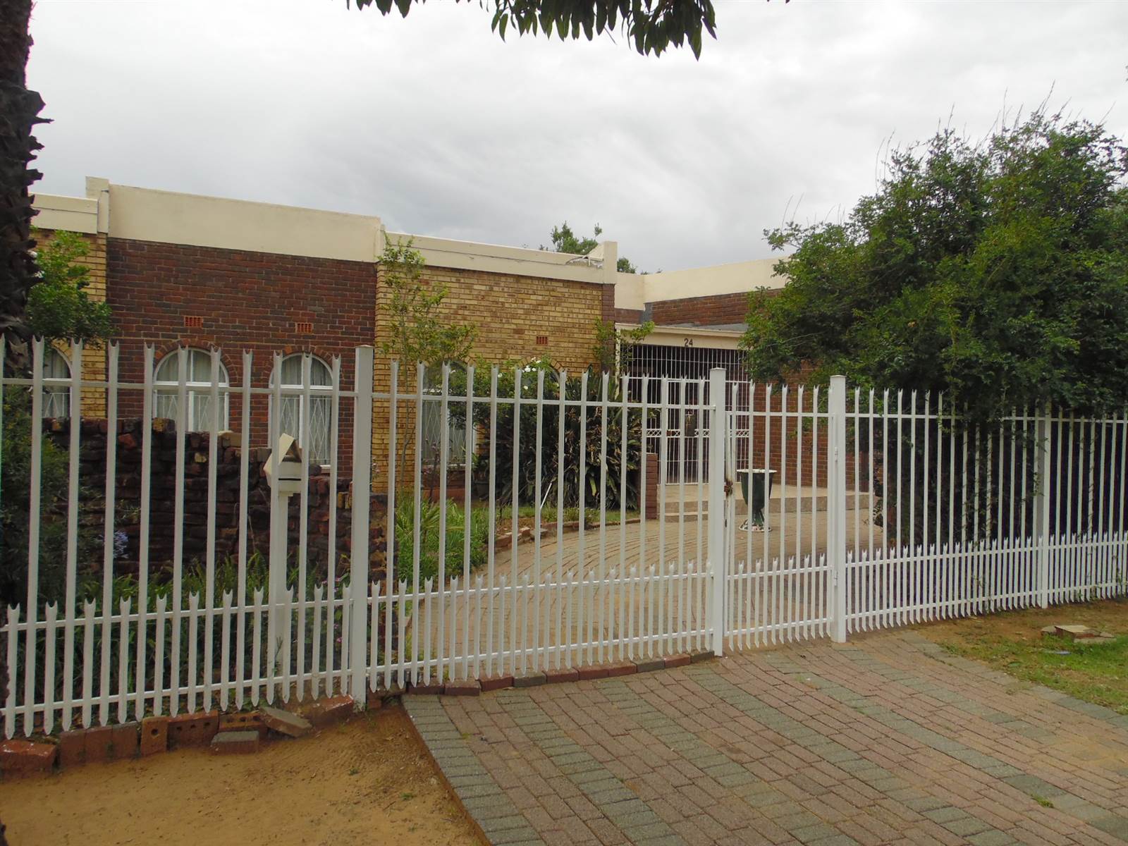 4 Bed House in Jan Cilliers Park photo number 26