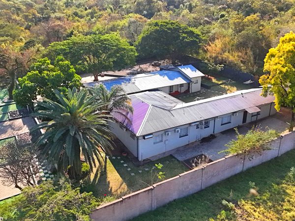 1 660 m² Commercial space 1 660 m² Commercial space