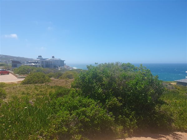 911 m² Land available in Pinnacle Point Golf Estate