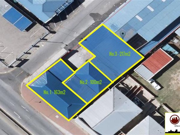 163  m² Commercial space
