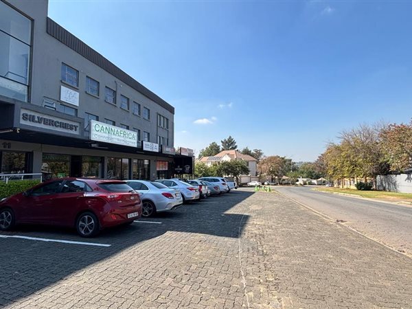 70  m² Commercial space
