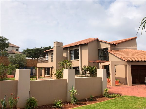 4 Bedroom House 4 Bedroom House