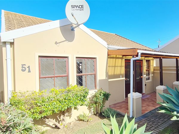 2 Bedroom Townhouse 2 Bedroom Townhouse