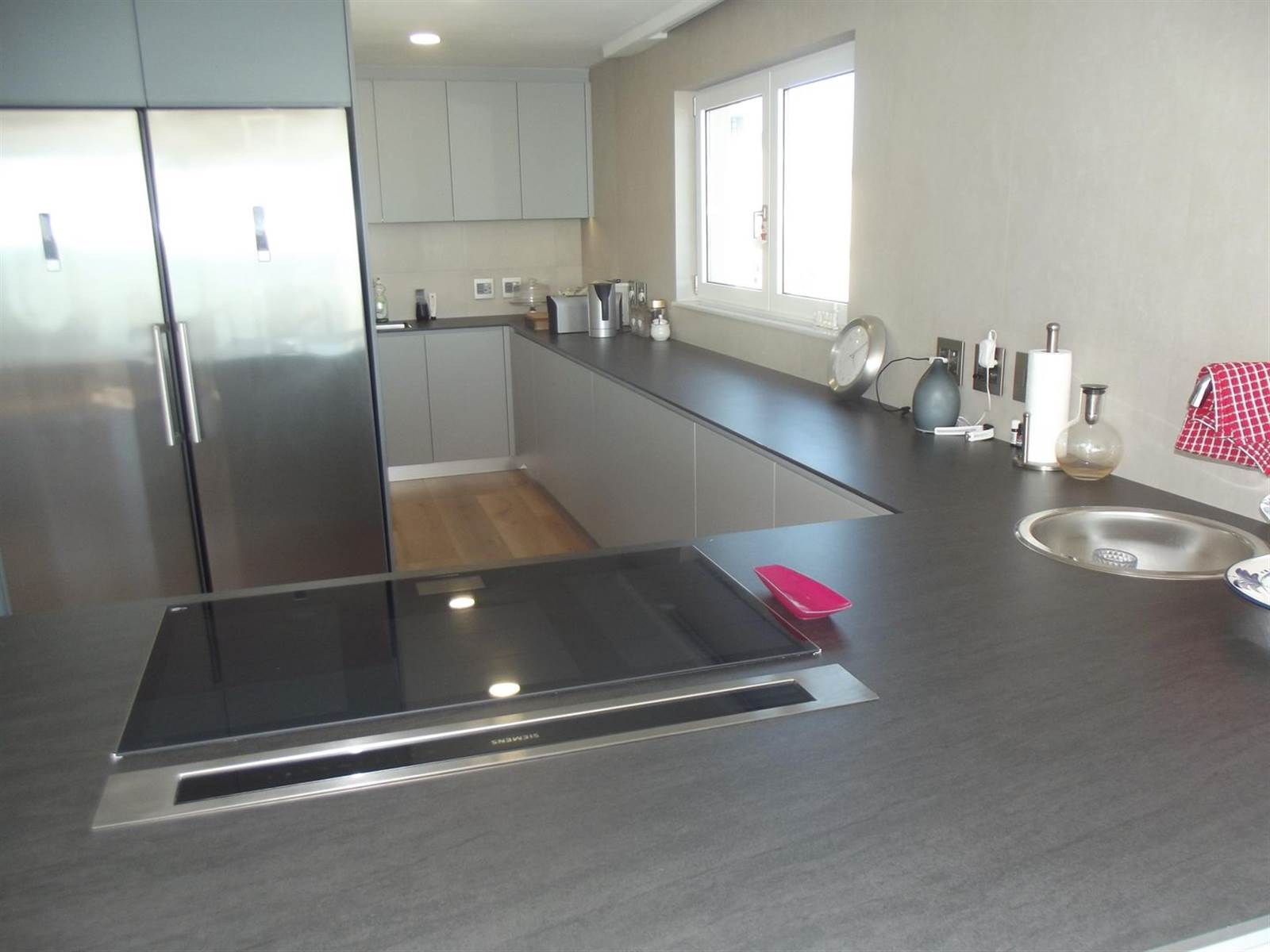 3 Bed Apartment in Tableview photo number 26