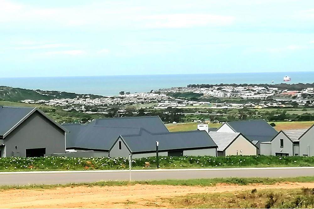 496 m² Land available in Hartenbos photo number 4