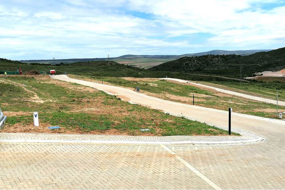 496 m² Land available in Hartenbos photo number 5