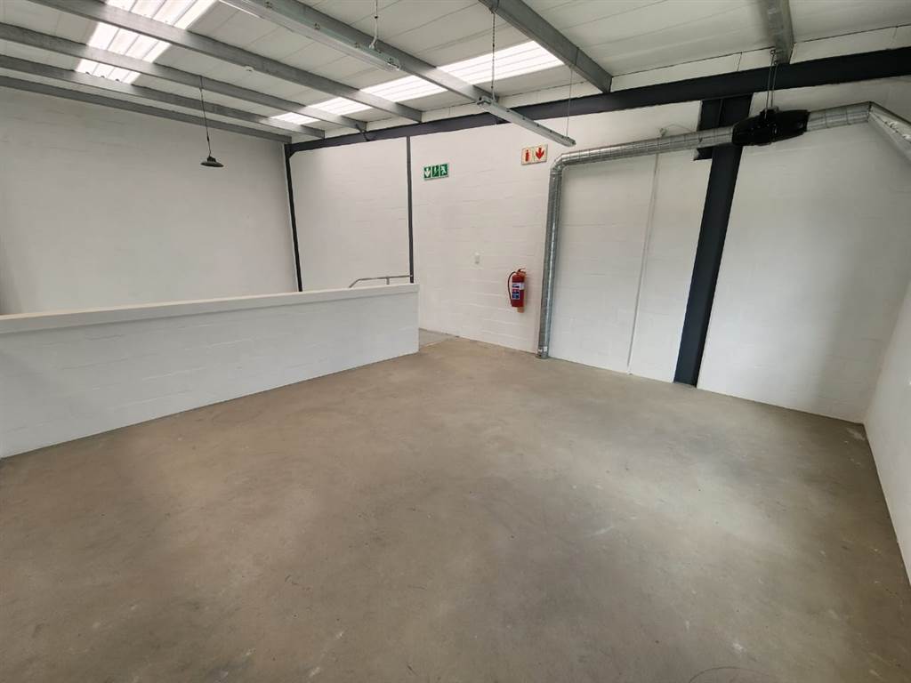 132  m² Industrial space in Parklands photo number 16