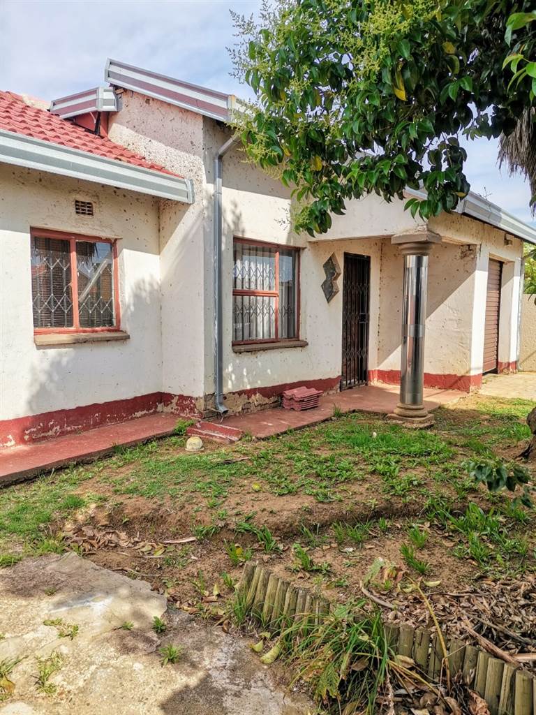 2 Bed House in Leondale photo number 12