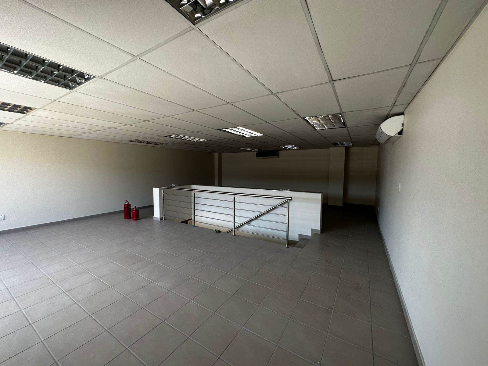 327  m² Industrial space in Clayville photo number 16