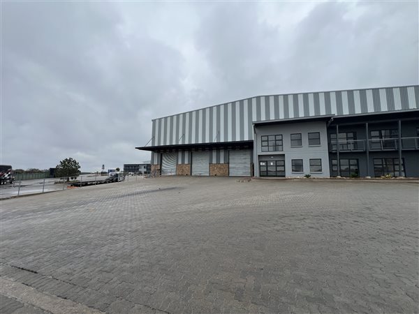 3 288  m² Industrial space